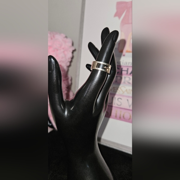 CYBER MONDAY! GUCCI RING - Picture 2 of 15